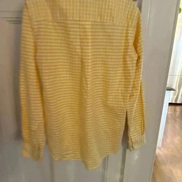 NWT Brooks Brothers boys button down shirt. Yellow & white check size M - Picture 2 of 9